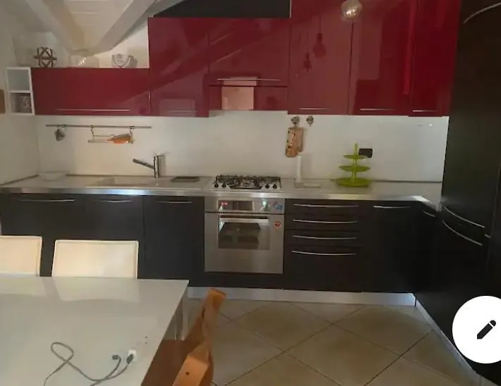 Apartment Stupendo Appartamento Mozzo Italy